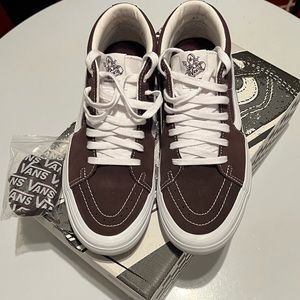 Skate Grosso Mids Men’s 10. Wrapped Wine